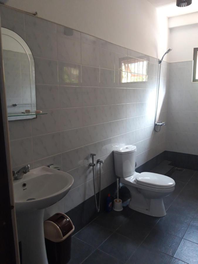 Sunil Garden Guesthouse Unawatuna Extérieur photo